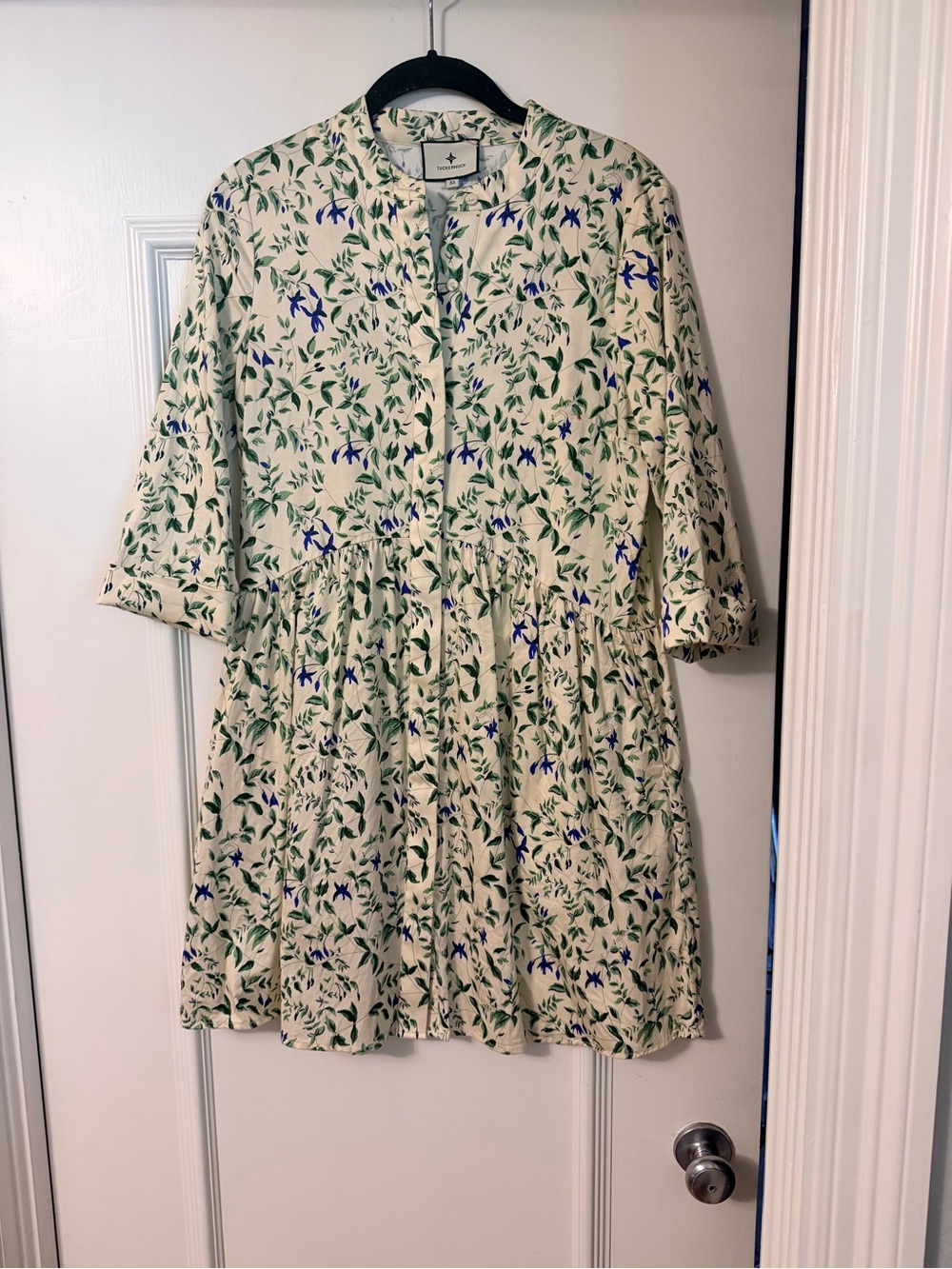 Tuckernuck Cream Blouse with Green Leaf and Blue Floral Print